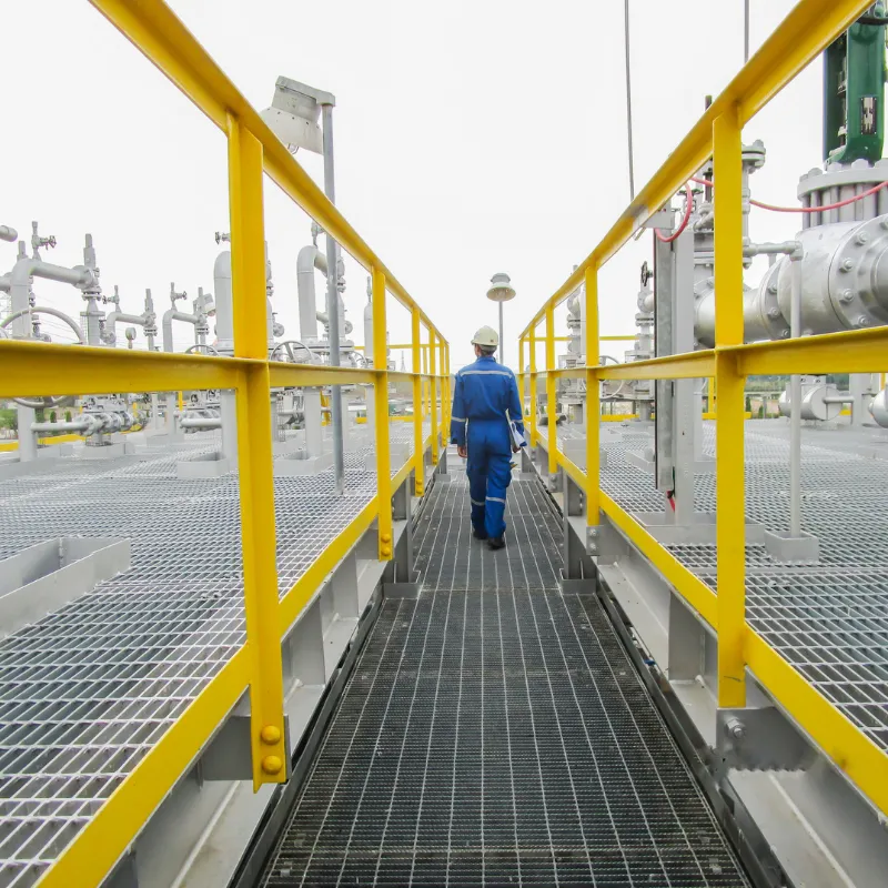 Galvanized steel grating for industrial platform walkways
