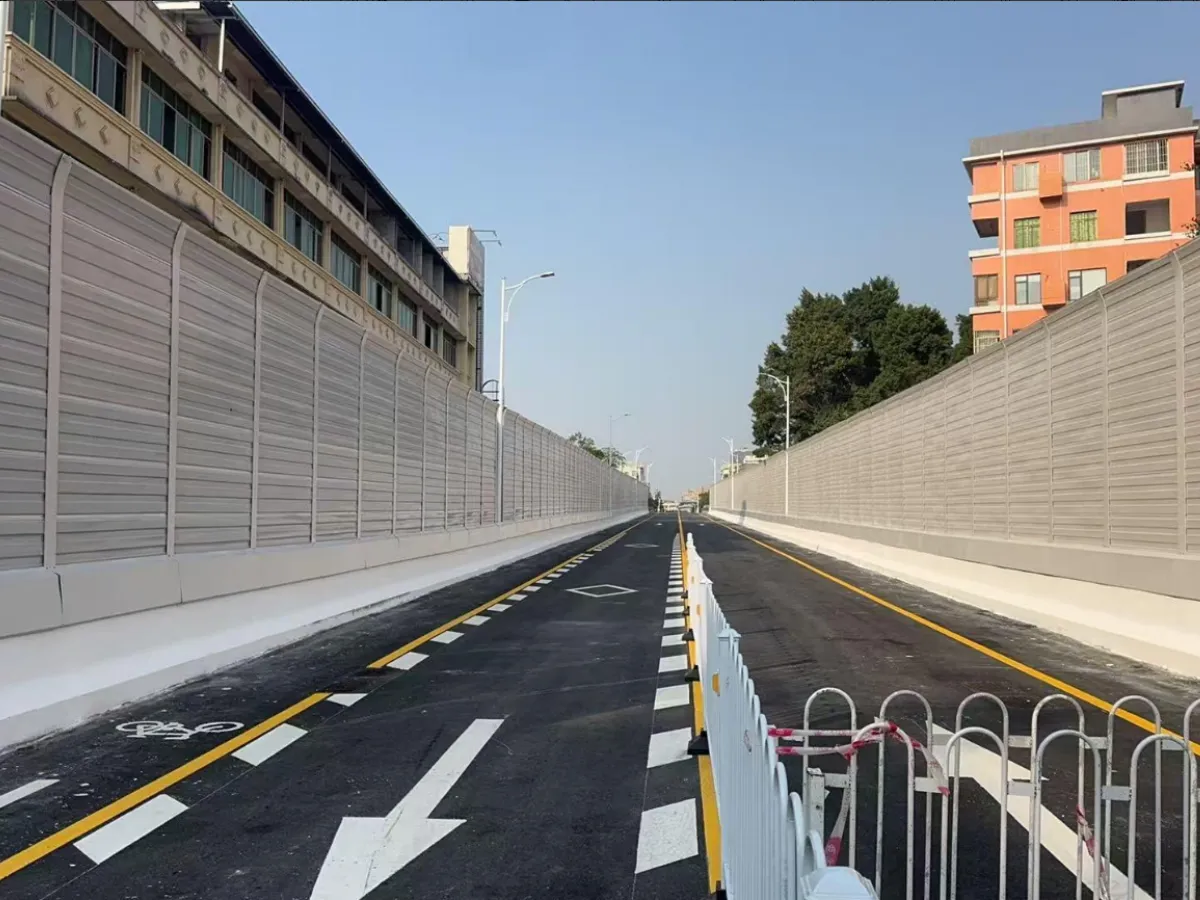 Bridge metal noise barrier renovation project for Panyu Shiqiao Bridge in China